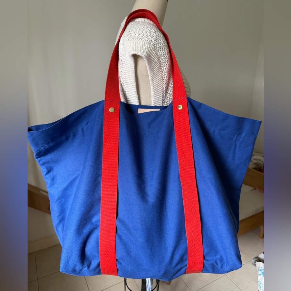 ⭐️ Color block Giant Trop Tote Stripe Lined
